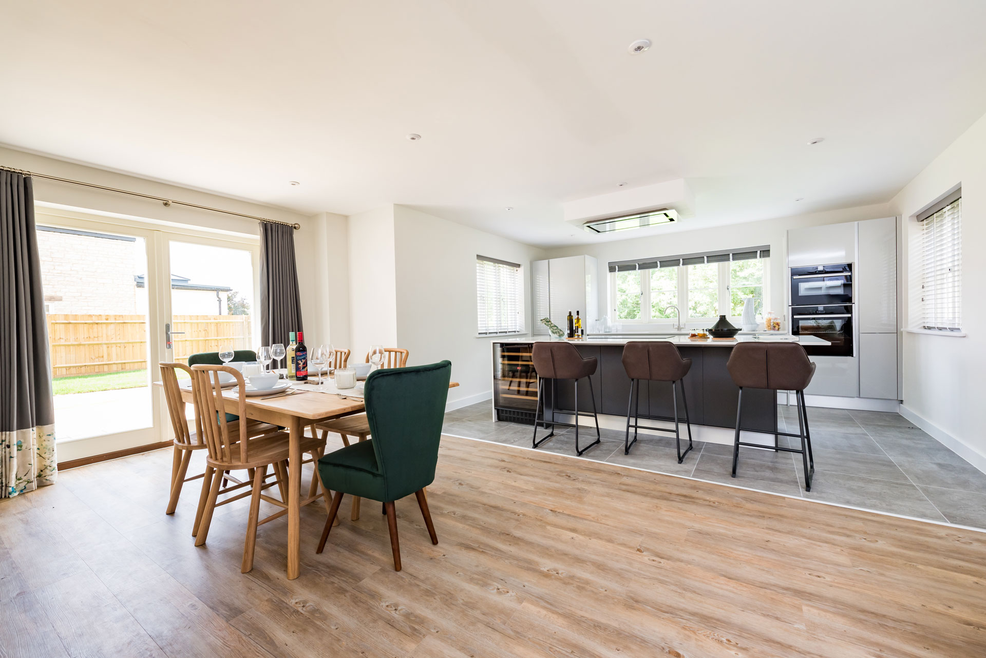 dark-grey-contemporary-kitchen.jpg