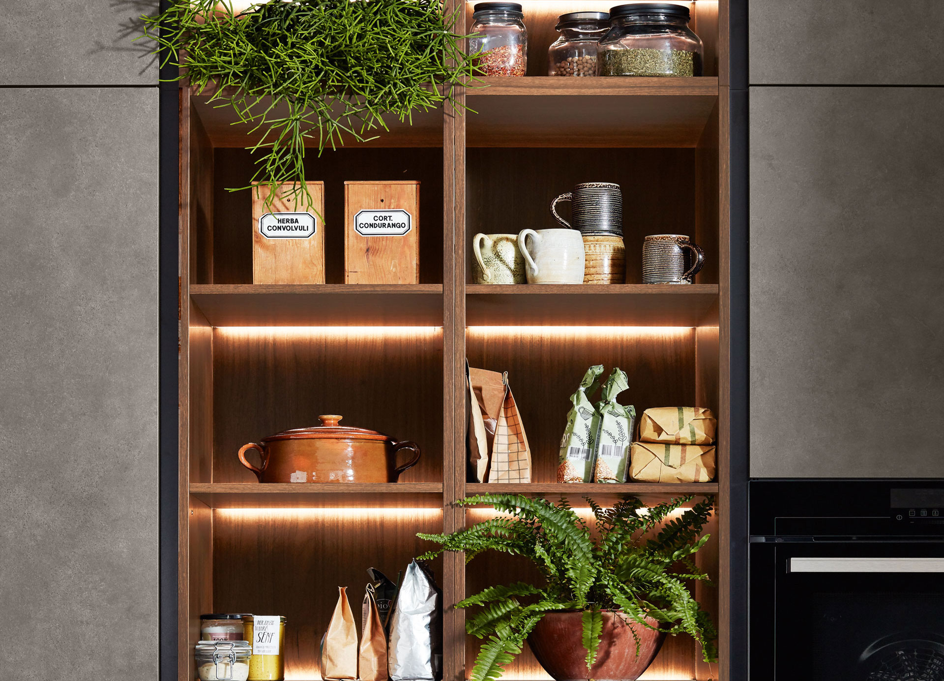 nobilia-riva-kitchen-shelves-Copy(1).jpg